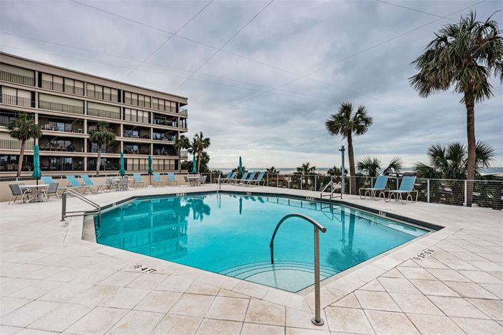 Image No.28-2 Bed Property for sale