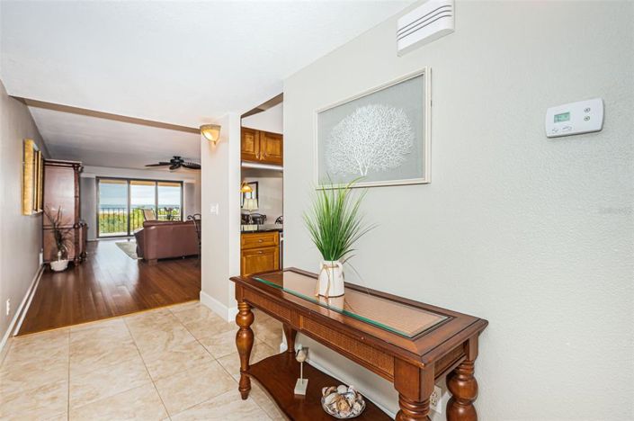 Image No.4-2 Bed Property for sale