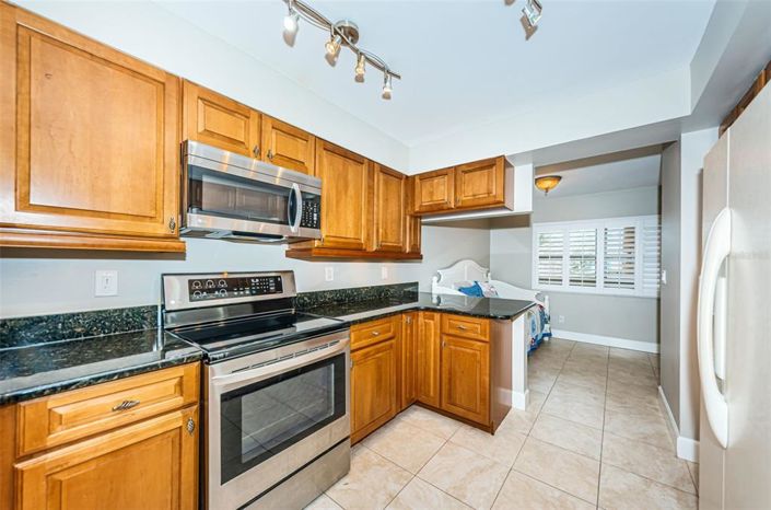 Image No.6-2 Bed Property for sale