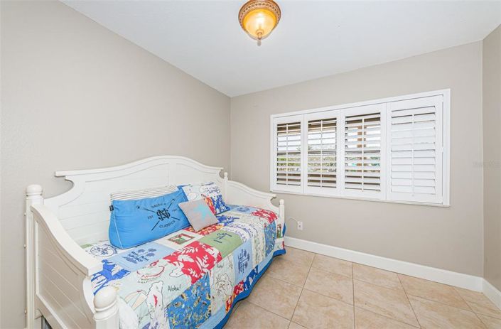 Image No.8-2 Bed Property for sale