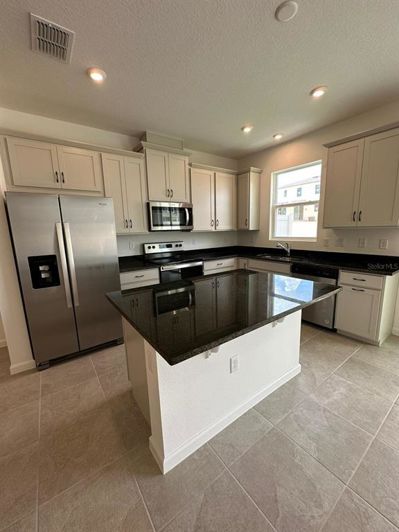 Image No.7-3 Bed Townhouse for sale