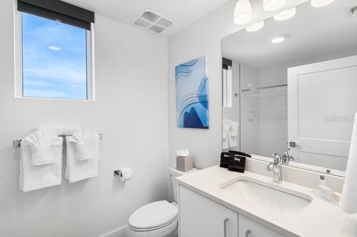 Image No.27-2 Bed Property for sale