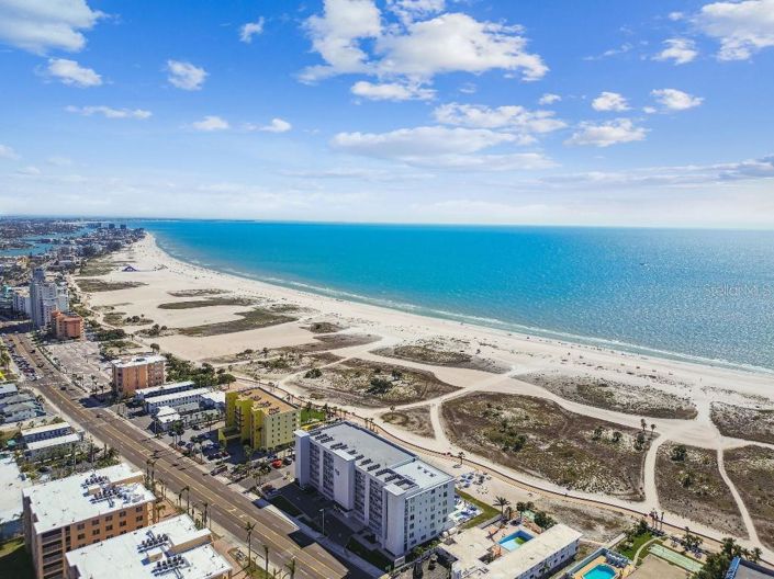 Image No.30-2 Bed Property for sale