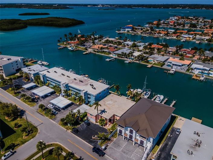 Image No.3-4 Bed Townhouse for sale