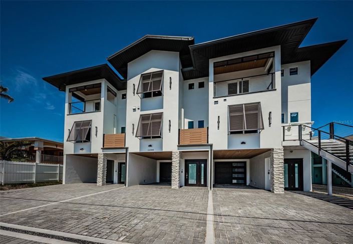 Image No.6-4 Bed Townhouse for sale