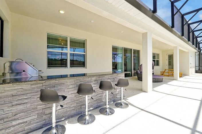 Image No.21-15 Bed Property for sale