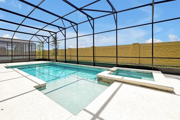 Image No.24-15 Bed Property for sale