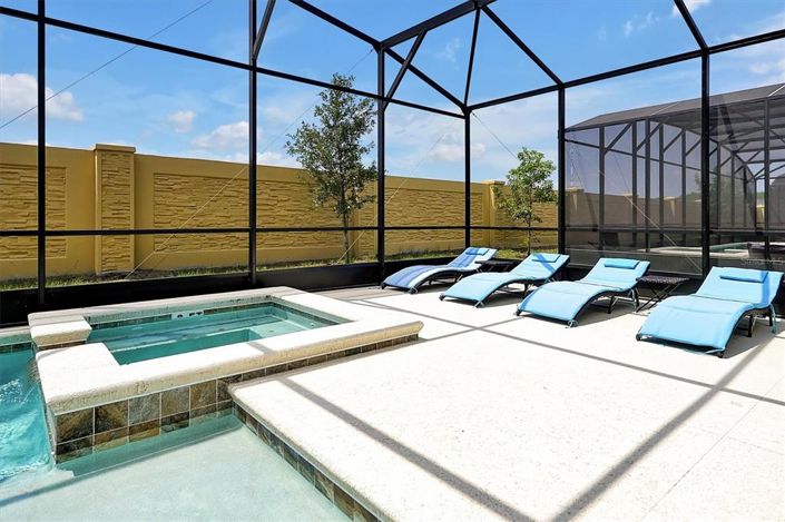 Image No.27-15 Bed Property for sale