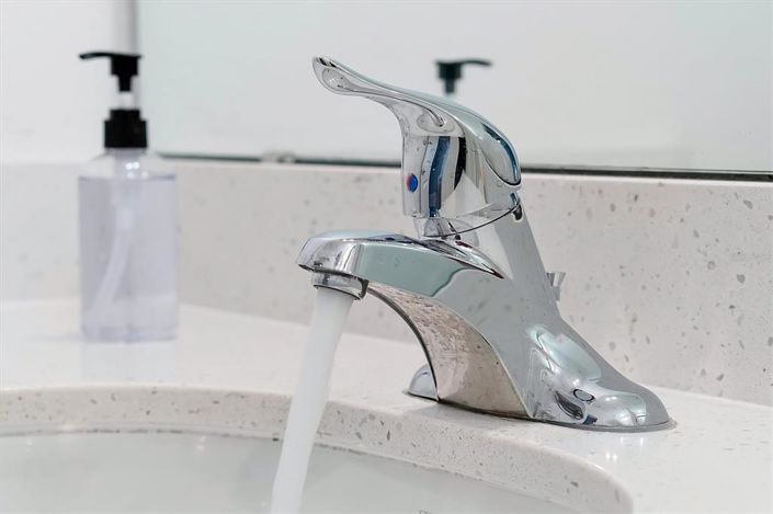 Image No.32-15 Bed Property for sale