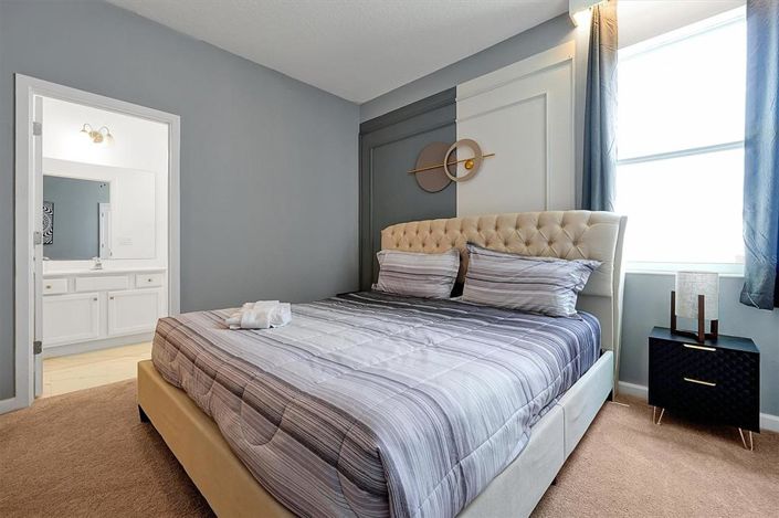 Image No.33-15 Bed Property for sale