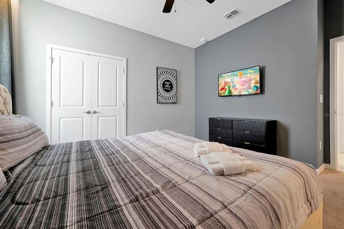 Image No.34-15 Bed Property for sale