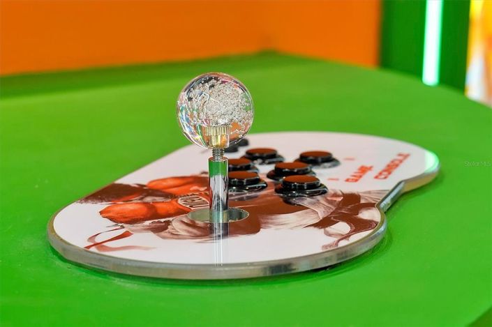 Image No.40-15 Bed Property for sale