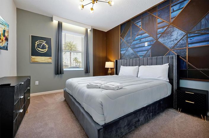 Image No.41-15 Bed Property for sale