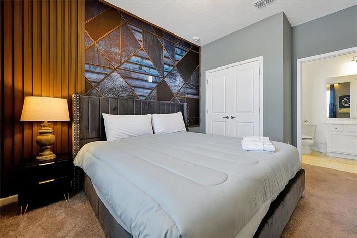 Image No.42-15 Bed Property for sale