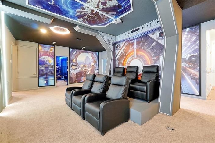 Image No.55-15 Bed Property for sale