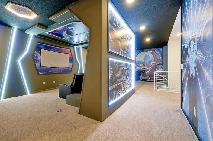 Image No.57-15 Bed Property for sale