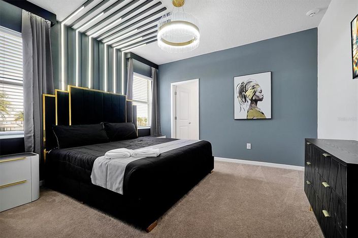 Image No.59-15 Bed Property for sale