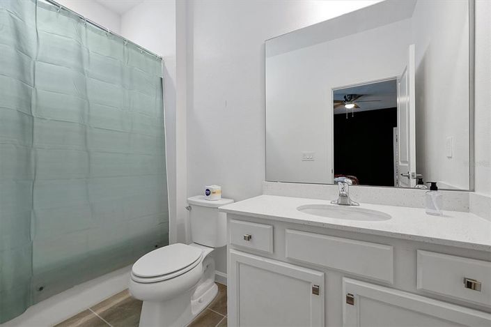 Image No.70-15 Bed Property for sale