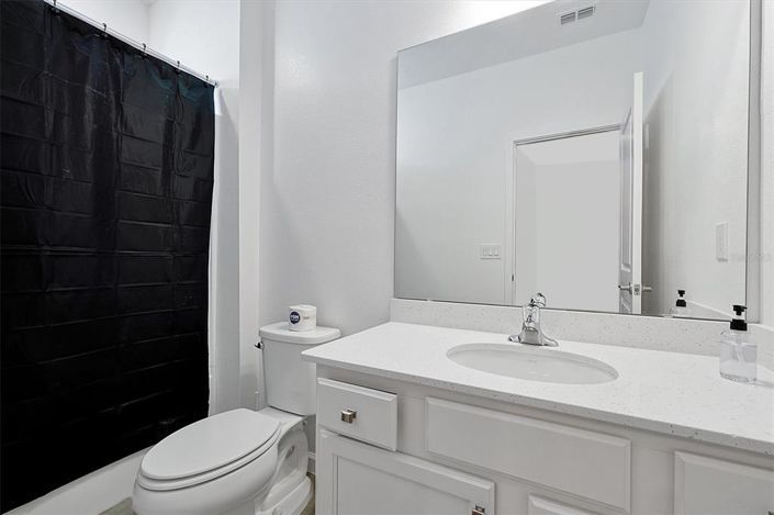 Image No.74-15 Bed Property for sale