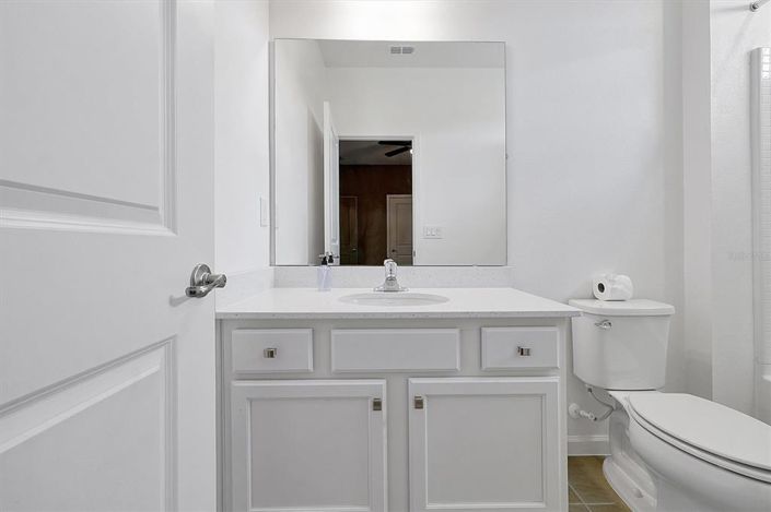 Image No.77-15 Bed Property for sale