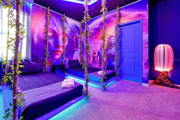 Image No.83-15 Bed Property for sale