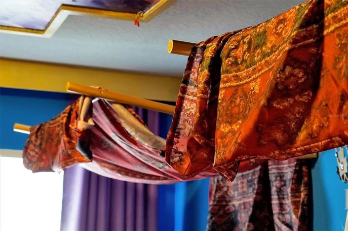 Image No.88-15 Bed Property for sale