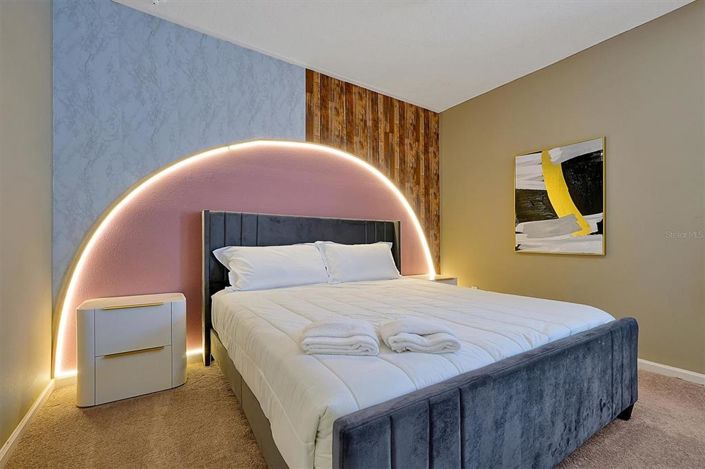 Image No.89-15 Bed Property for sale