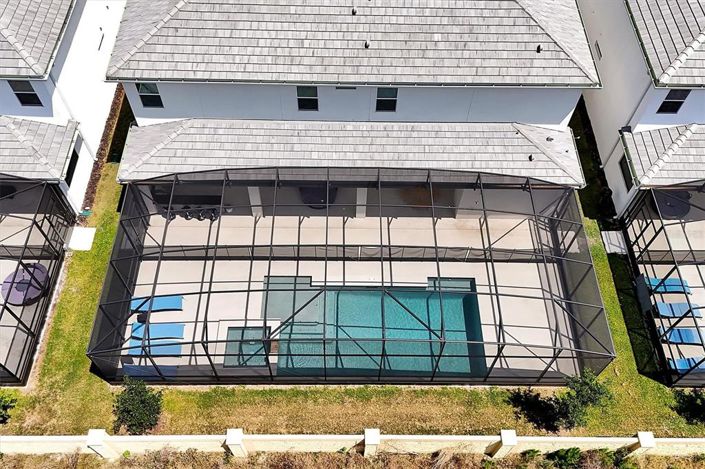 Image No.97-15 Bed Property for sale