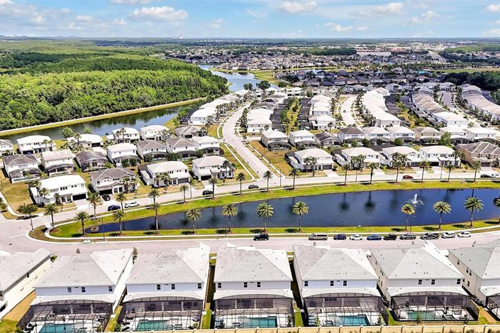 Image No.98-15 Bed Property for sale