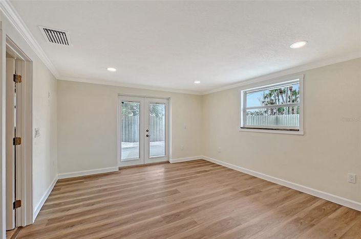 Image No.19-2 Bed Property for sale