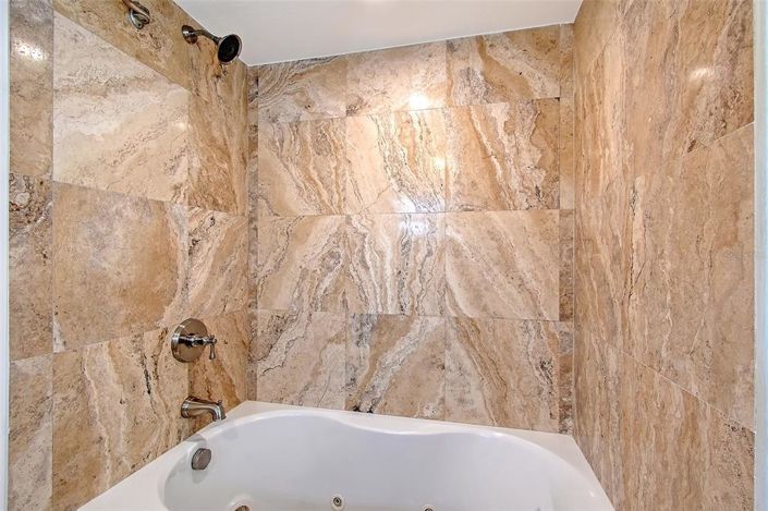 Image No.31-2 Bed Property for sale