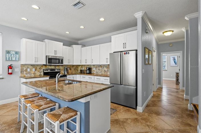 Image No.10-4 Bed Property for sale