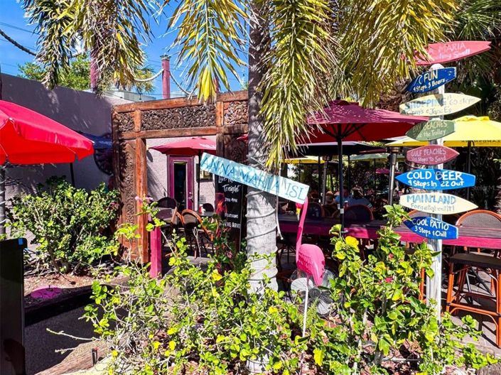 Image No.100-4 Bed Property for sale