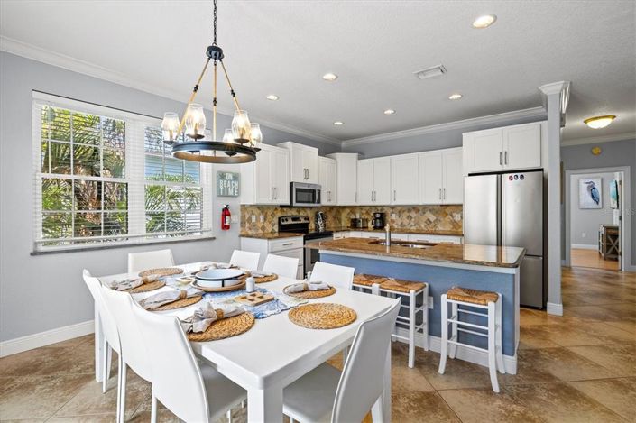 Image No.15-4 Bed Property for sale