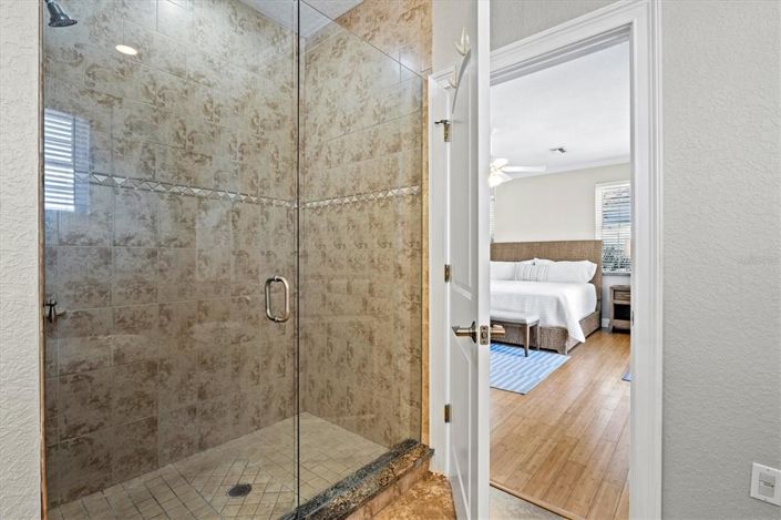 Image No.27-4 Bed Property for sale