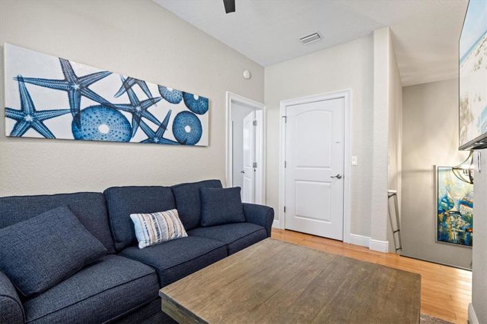 Image No.32-4 Bed Property for sale