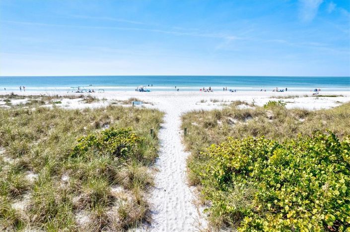 Image No.60-4 Bed Property for sale