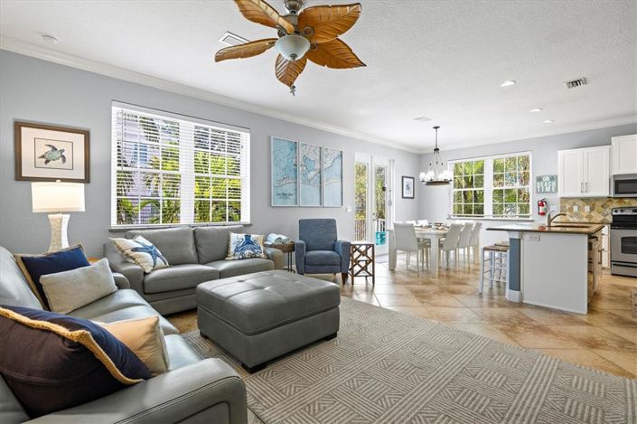 Image No.8-4 Bed Property for sale