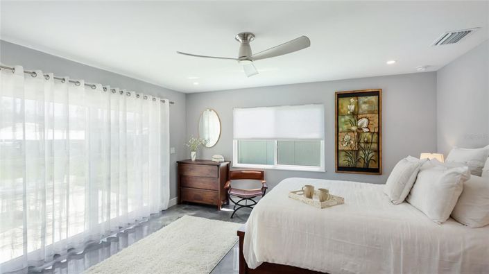 Image No.18-3 Bed Property for sale