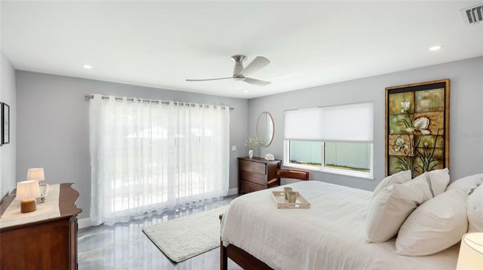 Image No.19-3 Bed Property for sale