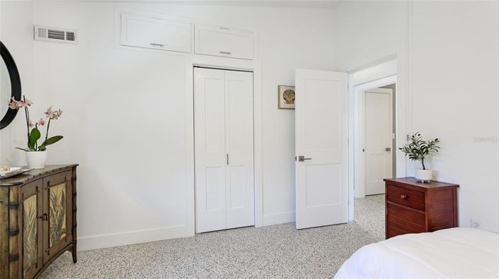 Image No.27-3 Bed Property for sale