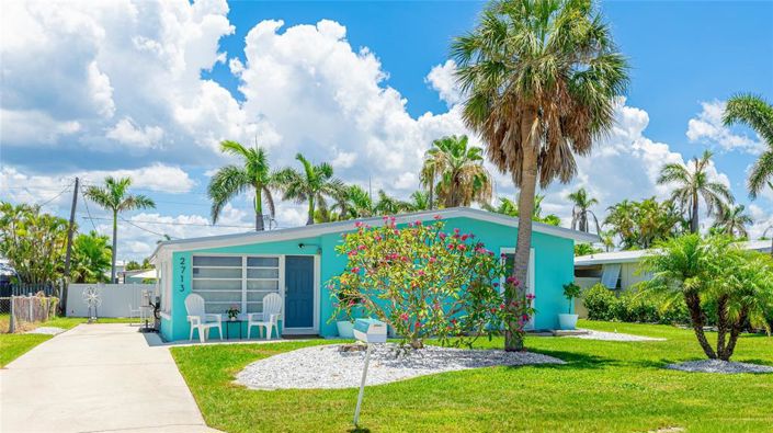 Image No.6-3 Bed Property for sale