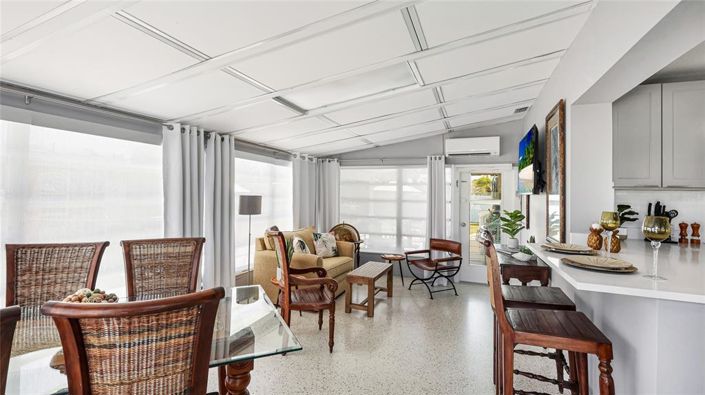 Image No.8-3 Bed Property for sale