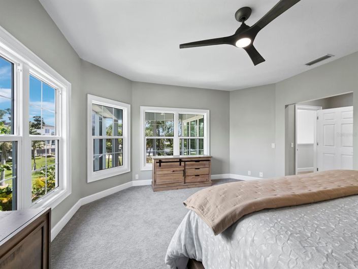 Image No.31-4 Bed Property for sale