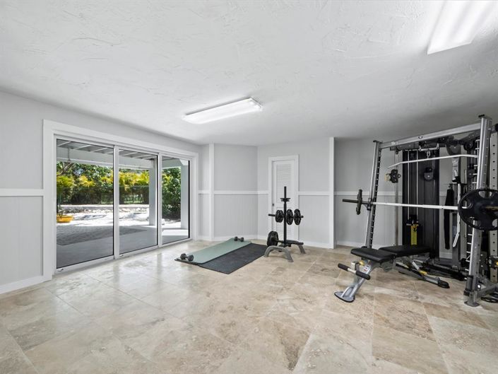 Image No.37-4 Bed Property for sale