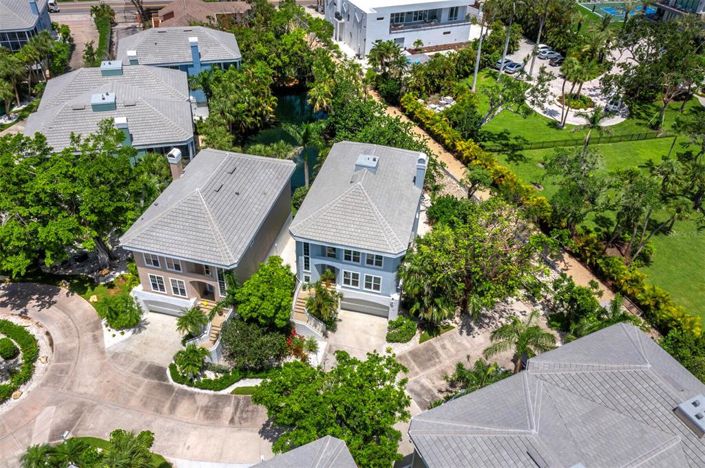 Image No.55-4 Bed Property for sale