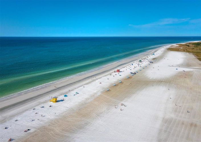 Image No.70-4 Bed Property for sale