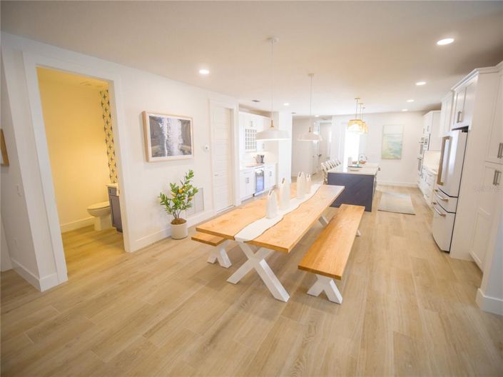 Image No.14-8 Bed Property for sale