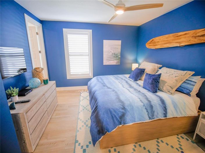 Image No.27-8 Bed Property for sale