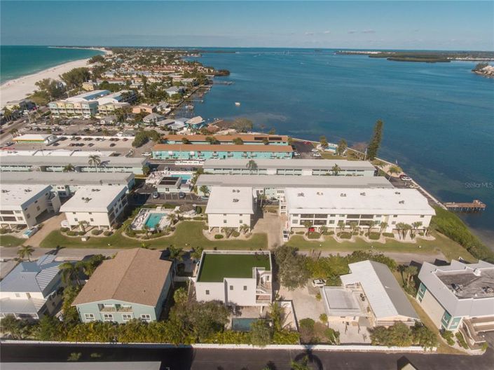 Image No.49-8 Bed Property for sale